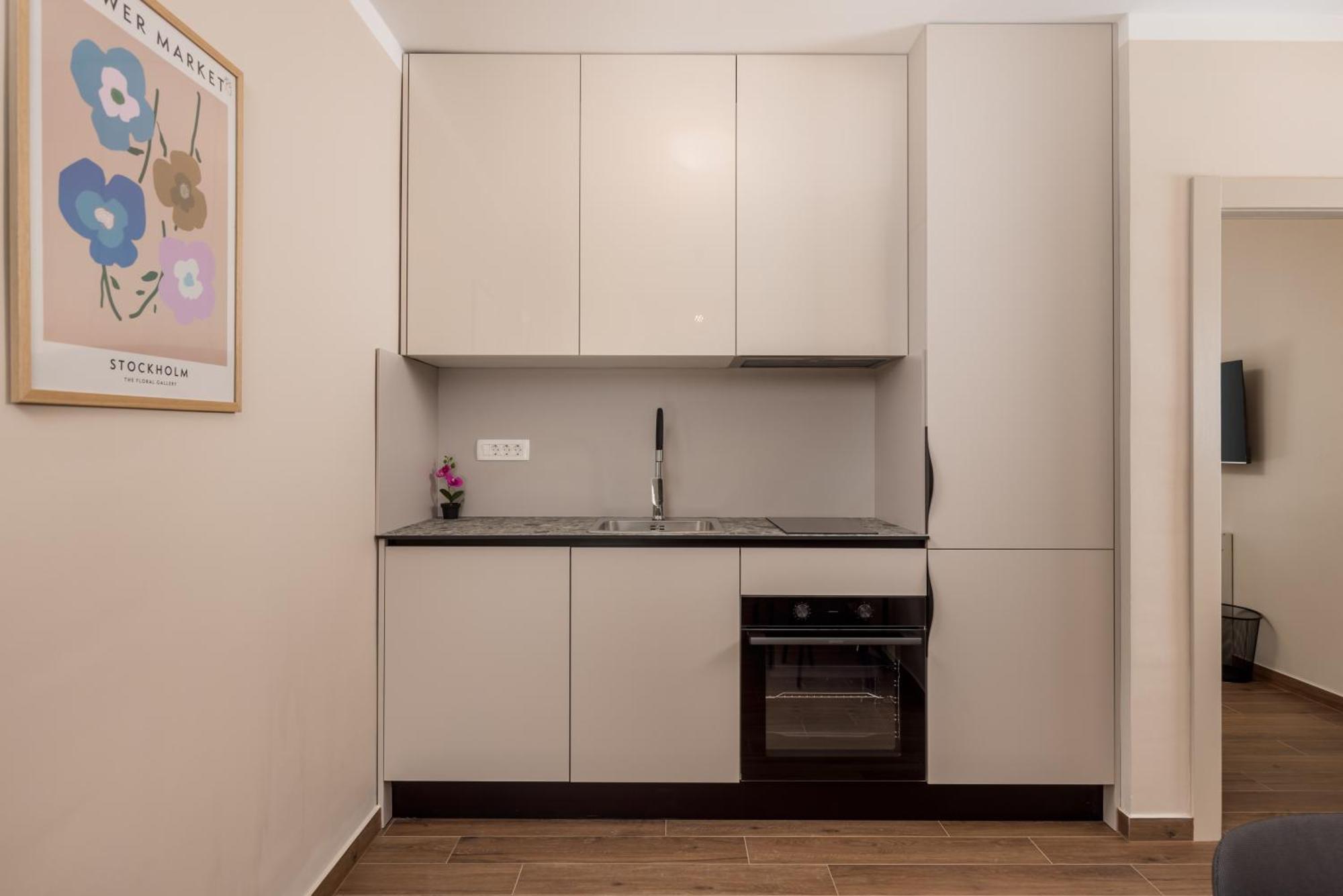 Seaview Garden Premium Apartments Кострена Екстериор снимка