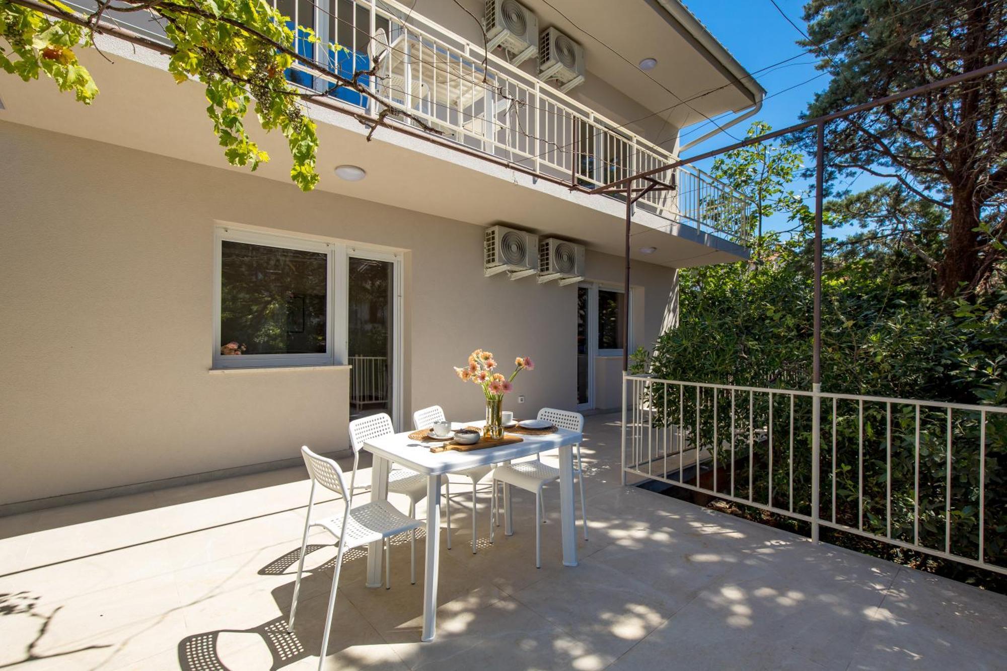 Seaview Garden Premium Apartments Кострена Екстериор снимка